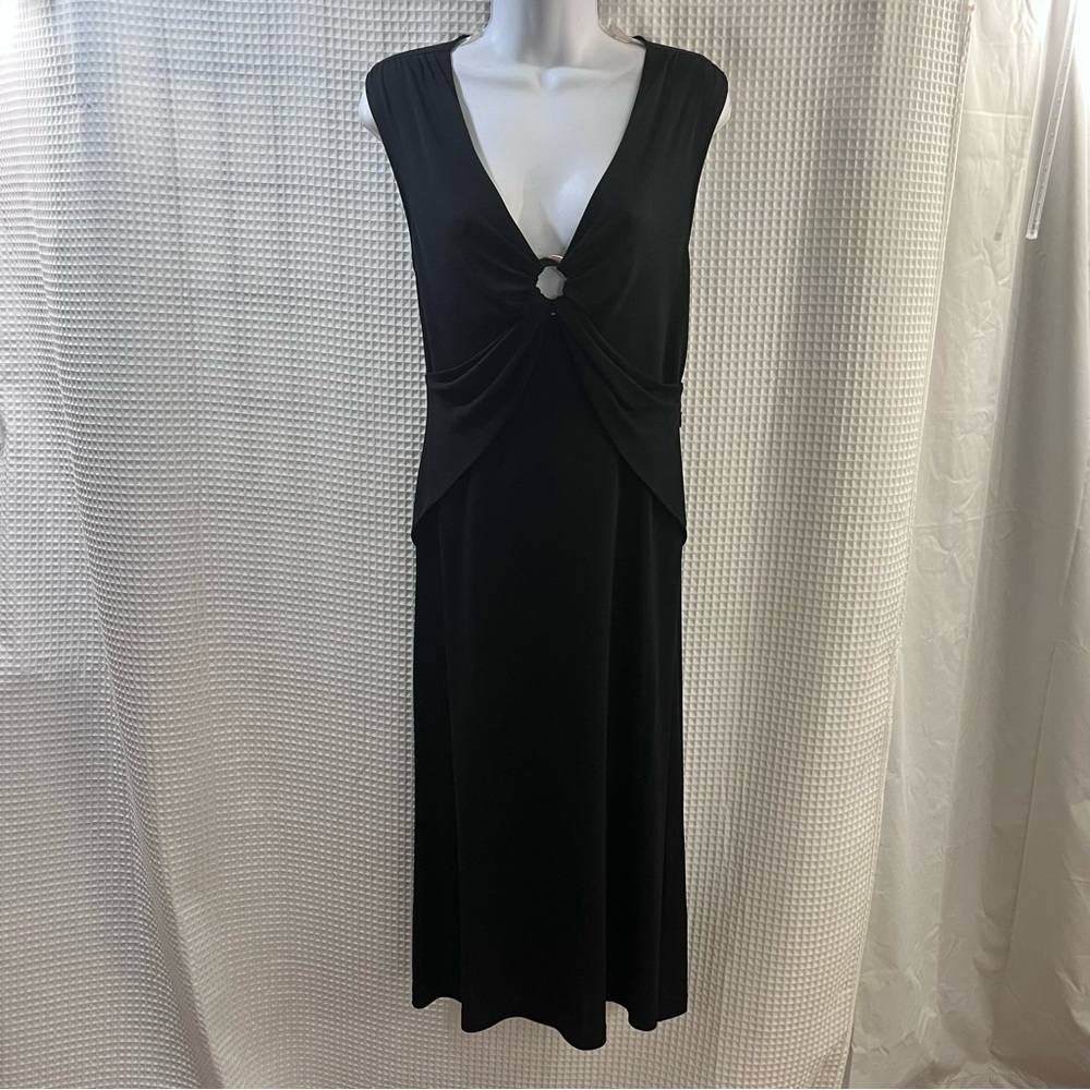 Banana Republic ladies Black Midi Dress with Keyhole Detail size 8